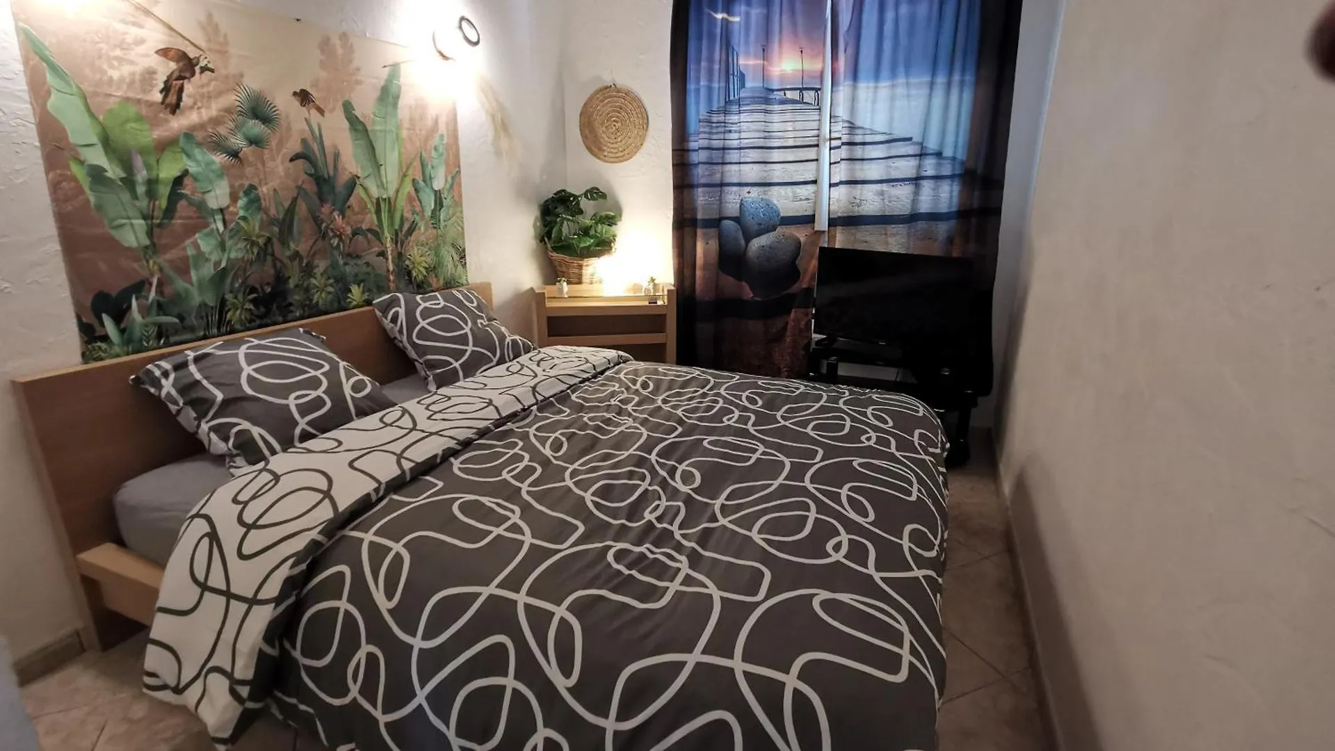 Holiday home Maison De Charme En Couleurs Cuers France