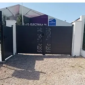  Appart hôtel Avec Jardin